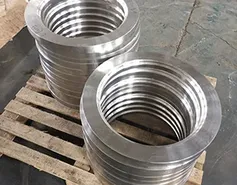 Piezas forjadas y roladas